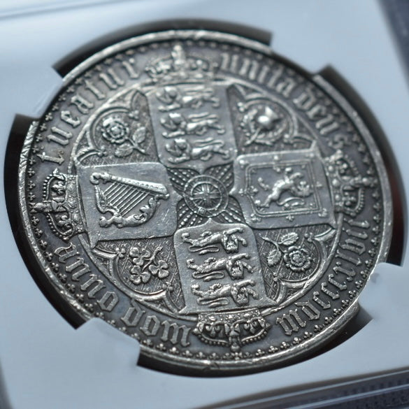 SOLD】1847年 英国 R2ゴシッククラウン 銀貨 プレーンエッジ ピュア
