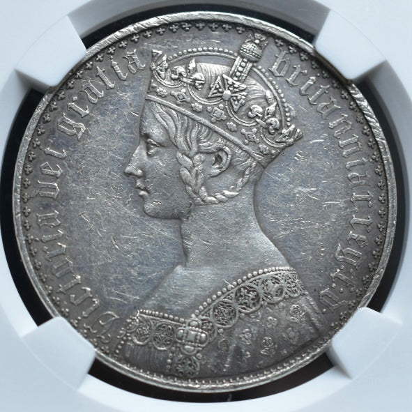 SOLD】1847年 英国 R2ゴシッククラウン 銀貨 プレーンエッジ ピュア ...