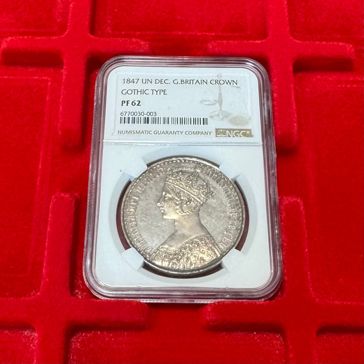1847年 英国🇬🇧 ゴシッククラウン銀貨 NGC PF62 UN DEC. – FIRST