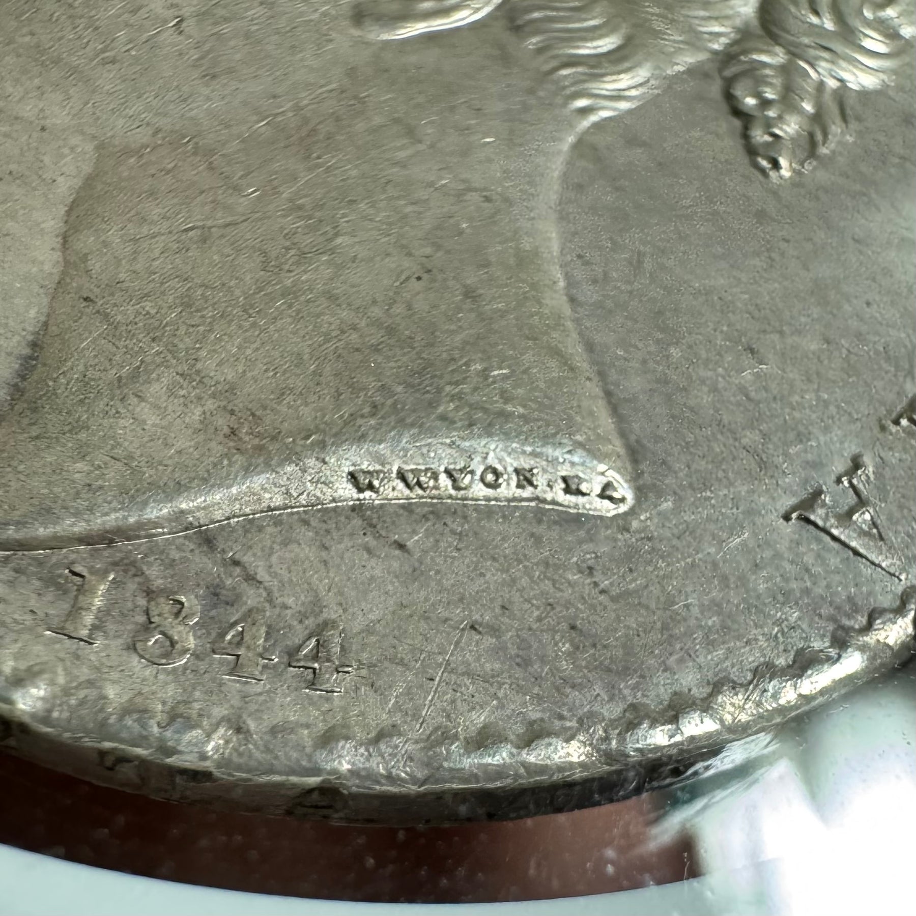 イギリス1/2クラウン銀貨 VIGO アン女王 1703年 美品 送料込