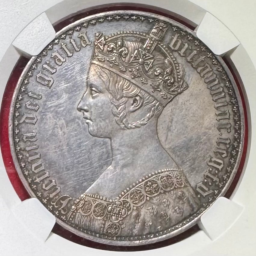 英古銭 ヴィクトリア女王 ゴシッククラウン銀貨 1847年 1847 ヴィクトリア女王 ゴチッククラウン銀貨 アンデシモエッジ