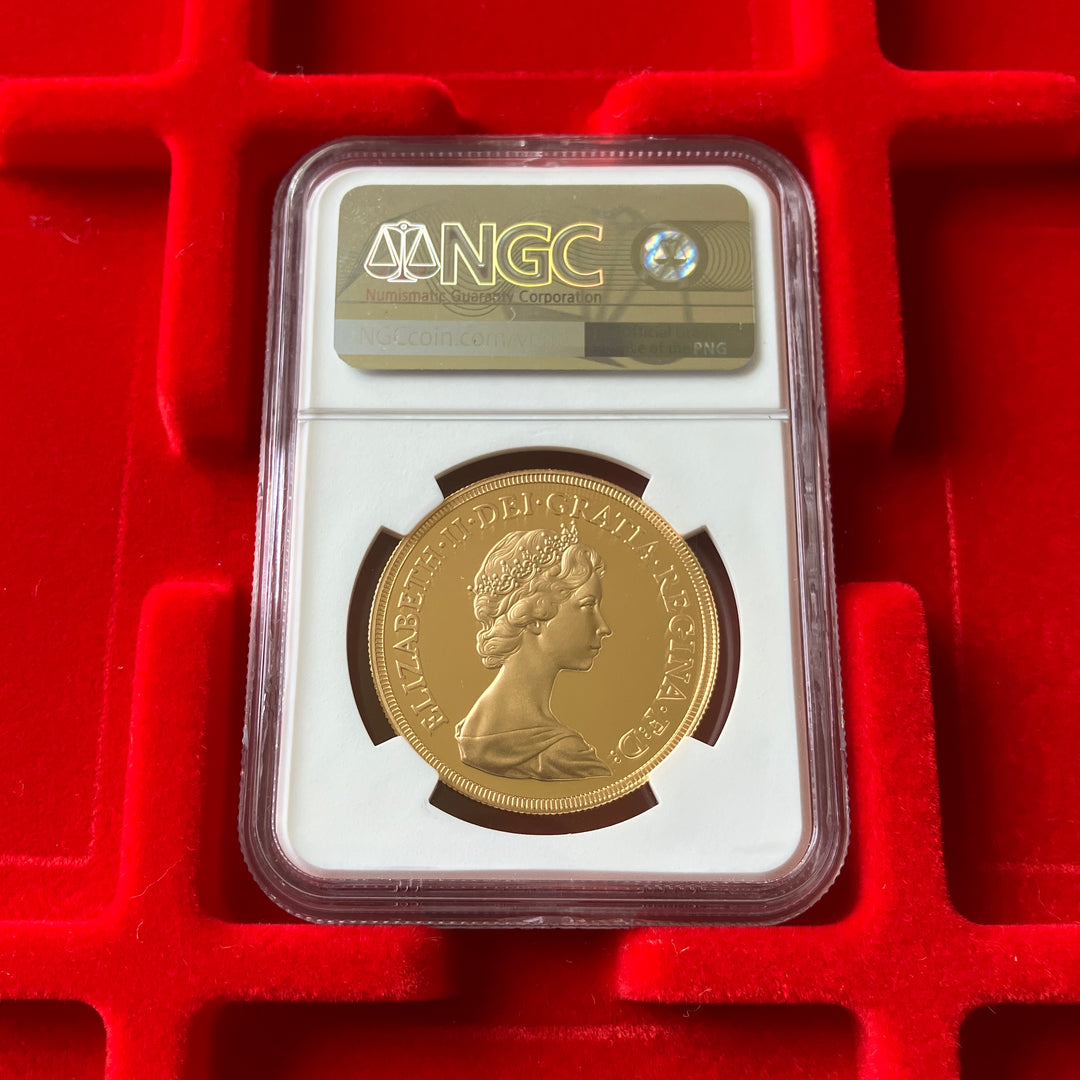 SOLD】1980年 英国 ヤングエリザベス 5ポンド金貨 PF70UCAM NGC 最高鑑定 – FIRST SOVEREIGN